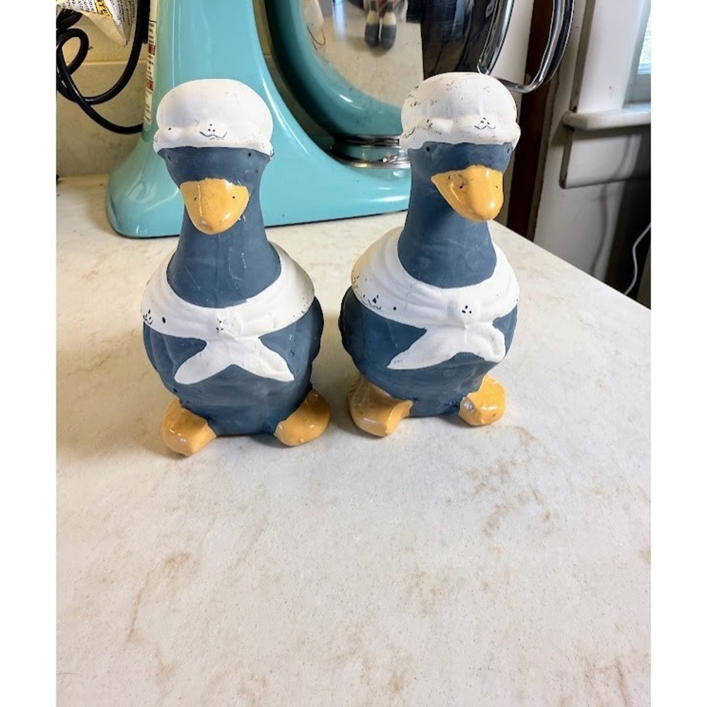 Blue Mother Goose Salt & Pepper Shakers Set Hand Painted VTG Ceramic Grannycore